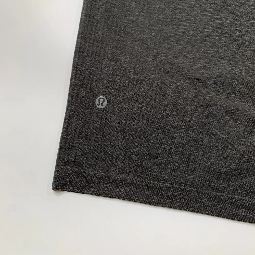Lululemon Shirt Men L Large Grizzly Grey Metal Vent Tech Short Sleeve Running